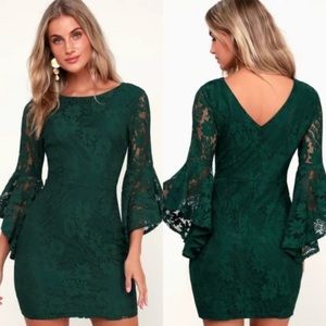 Lulus Allure Em in Forest Green Lace Flow Slv Dres